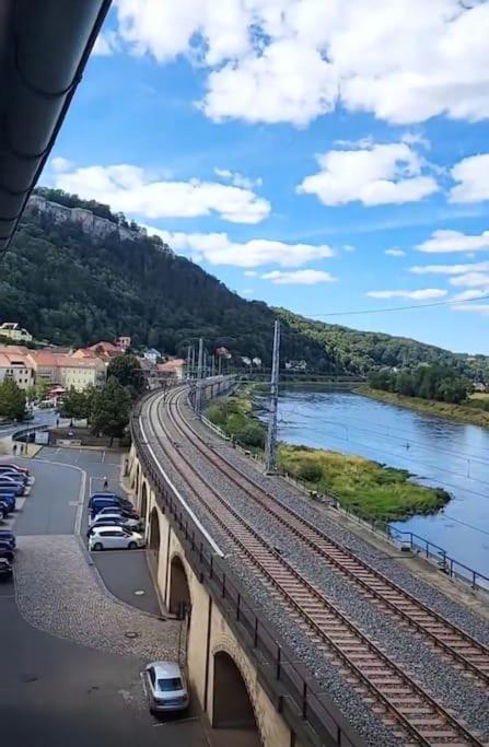 Elbblick Apartment Konigstein an der Elbe Luaran gambar